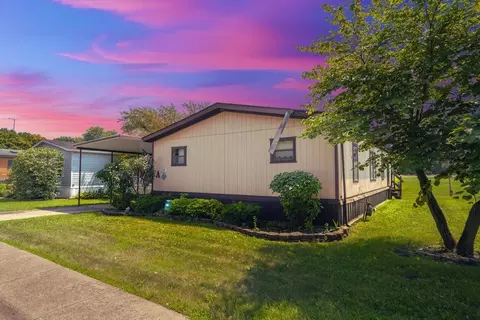 1750 Broadway St #3005, Blue Island, IL 60406