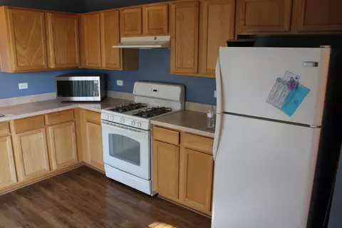 Kitchen - 203 Keller St, Plano, IL 60545 photo 3 of 3