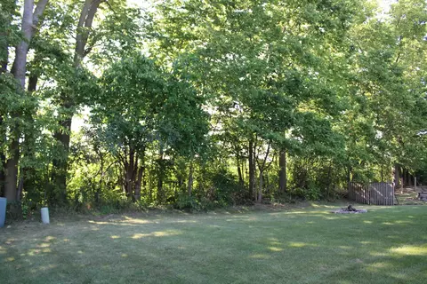 Exterior - 203 Keller St, Plano, IL 60545 photo 4 of 7