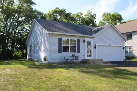 Exterior - 203 Keller St, Plano, IL 60545 photo 3 of 7