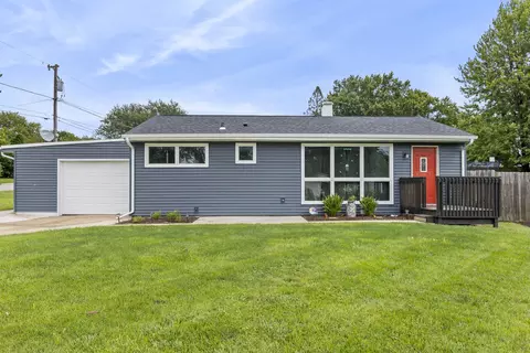 1007 Grant St, Harvard, IL 60033