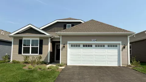 1324 Wild Tulip Cir, Bartlett, IL 60103