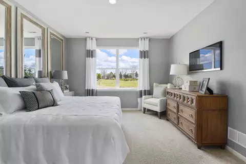 Bedroom - 1324 Wild Tulip Cir, Bartlett, IL 60103 photo 5 of 6