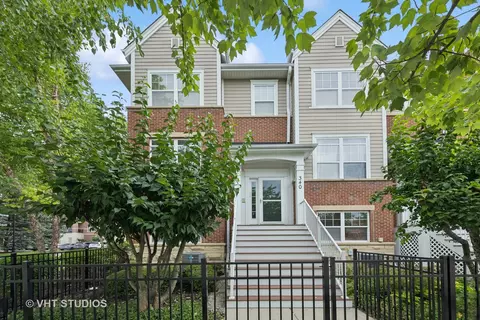 340 W Wood St, Palatine, IL 60067