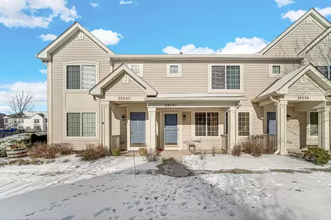 39241 N Aberdeen Ln, Beach Park, IL 60083