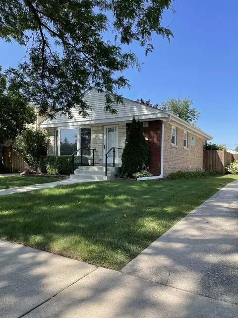 9108 N Oak Park Ave, Morton Grove, IL 60053
