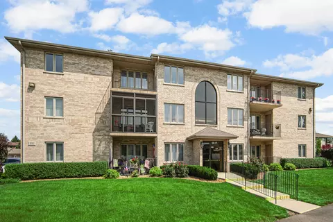 5130 Midlothian #1210, Crestwood, IL 60445