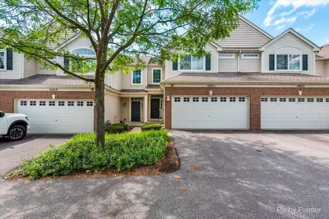 10021 Cummings St, Huntley, IL 60142
