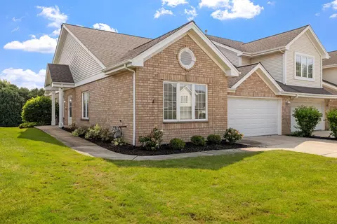 11415 Foxwoods Dr, Oak Lawn, IL 60453
