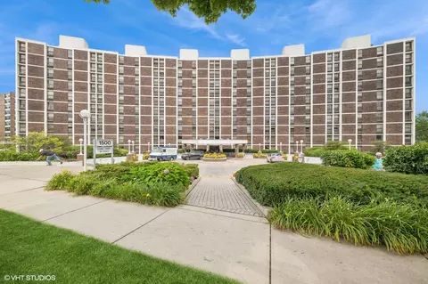 1500 Sheridan Rd #4J, Wilmette, IL 60091