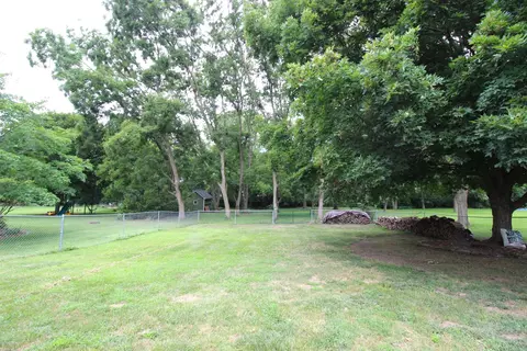 Exterior - 1121 N Linden St, Normal, IL 61761 photo 5 of 8