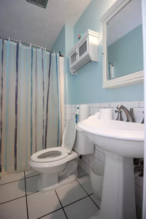 Bath - 1121 N Linden St, Normal, IL 61761 photo 2 of 2