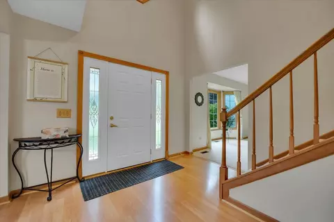 5830 Constitution Ave, Gurnee, IL 60031 photo 4