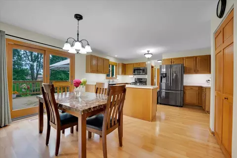 5830 Constitution Ave, Gurnee, IL 60031 photo 10