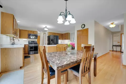 5830 Constitution Ave, Gurnee, IL 60031 photo 11
