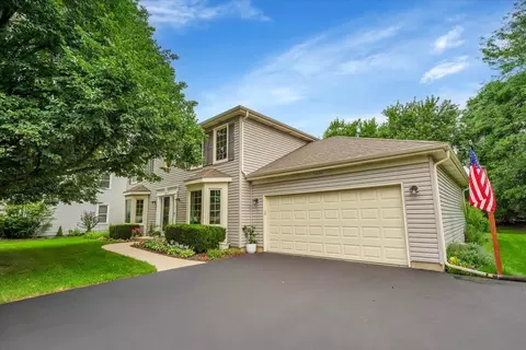 5830 Constitution Ave, Gurnee, IL 60031 photo 3