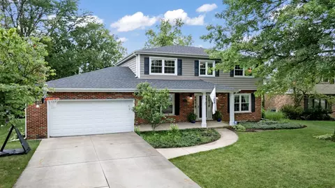 1521 Arrow Wood Ln, Downers Grove, IL 60515
