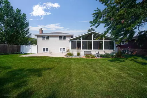 Exterior - 19613 Pheasant Ln, Mokena, IL 60448 photo 3 of 4