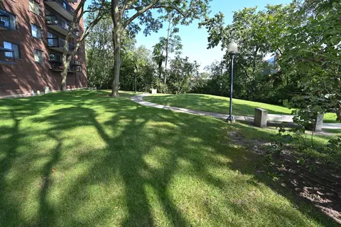 711 S River Rd #206, Des Plaines, IL 60016 photo 23