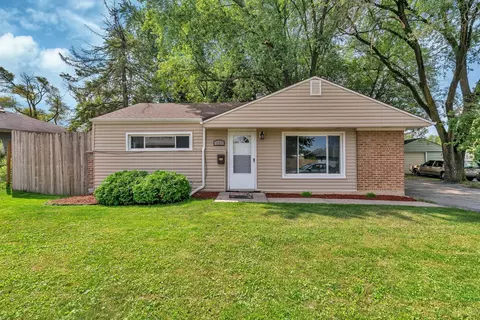 403 Miami St, Park Forest, IL 60466