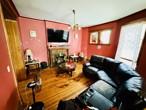 Living - 115 Hill Ave, Elgin, IL 60120 photo 1 of 1