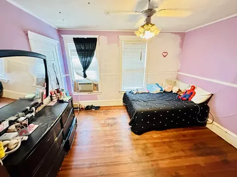 Bedroom - 115 Hill Ave, Elgin, IL 60120 photo 2 of 5