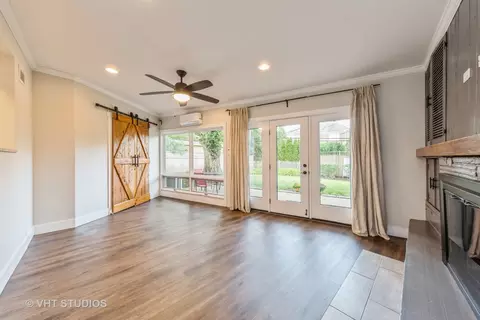 2302 Robincrest Ln, Glenview, IL 60025 photo 11