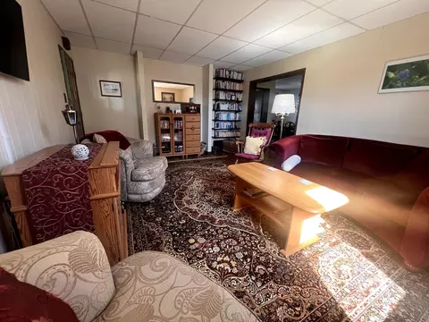 Living - 712 E Superior St, Ottawa, IL 61350 photo 1 of 2