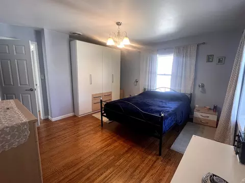 Bedroom - 712 E Superior St, Ottawa, IL 61350 photo 3 of 3