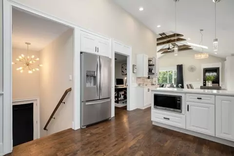 Entry Way - 4211 Clinton Ave, Stickney, IL 60402 photo 1 of 2