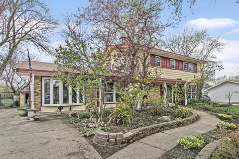 531 Harvard Ln, Hoffman Estates, IL 60169