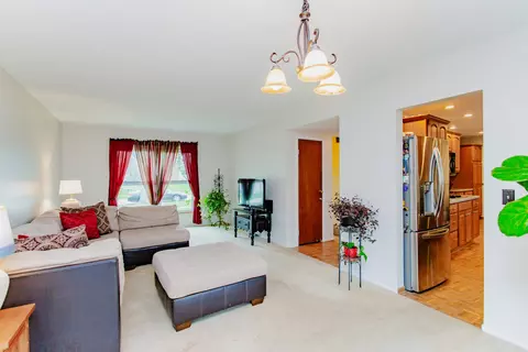 Other - 531 Harvard Ln, Hoffman Estates, IL 60169 photo 7 of 8