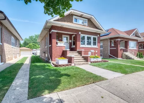 6939 30th St, Berwyn, IL 60402