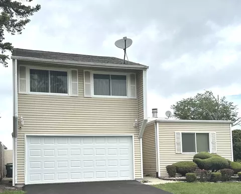 900 Cordoba Ct, University Park, IL 60484