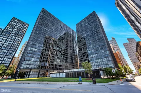 900 N Lake Shore Dr #2113, Chicago, IL 60611
