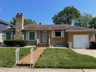 6811 N Mendota Ave, Chicago, IL 60646