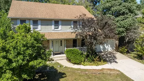 226 58th Pl, Clarendon Hills, IL 60514
