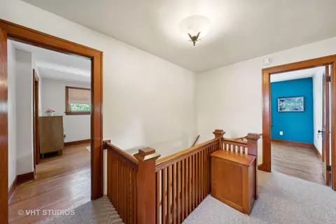 Entry Way - 352 N Worth Ave, Elgin, IL 60123 photo 2 of 2