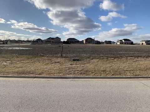 513 Diamond Dr, Manteno, IL 60950