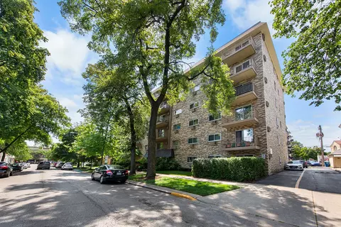 315 Marengo Ave #5J, Forest Park, IL 60130