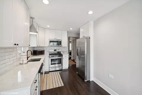 7105 W 63rd Pl, Chicago, IL 60638 photo 5
