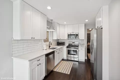 7105 W 63rd Pl, Chicago, IL 60638 photo 6