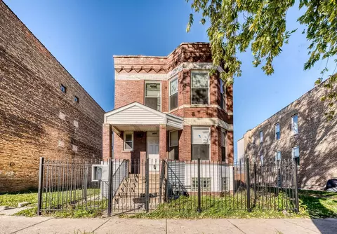 4822 W Gladys Ave, Chicago, IL 60644