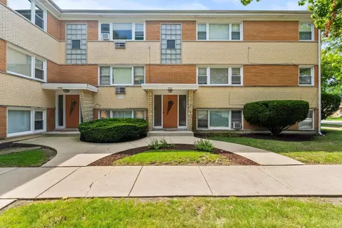 3954 N Pioneer Ave #1, Chicago, IL 60634