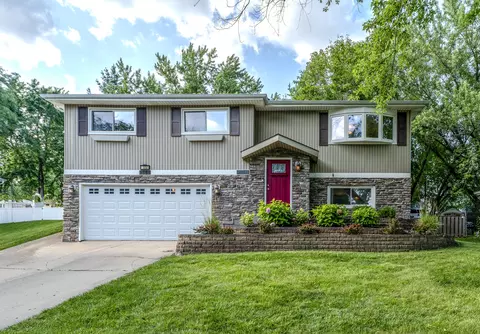 1532 Rita Ave, Saint Charles, IL 60174