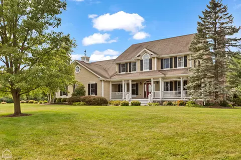 6105 Del Miller Ln, Cary, IL 60013