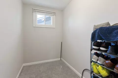 396 Mcclure Ave, Elgin, IL 60123 photo 12