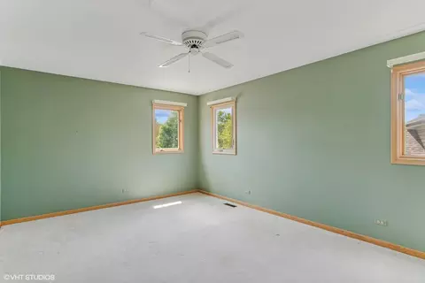Bedroom - 2736 Downing Ct, Aurora, IL 60502 photo 2 of 2