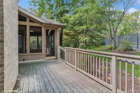 Exterior - 2736 Downing Ct, Aurora, IL 60502 photo 3 of 3