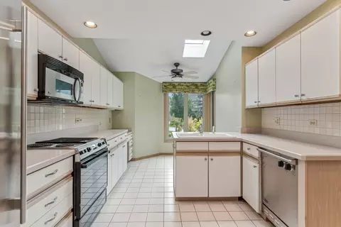 Kitchen - 2736 Downing Ct, Aurora, IL 60502 photo 1 of 1